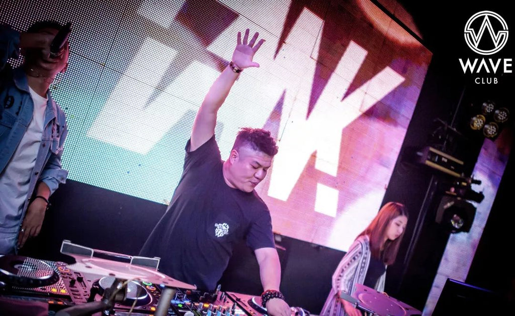 DJ TANK |  Pyro top 100 DJ live!